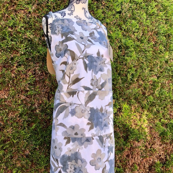 Andys Aprons - not so basic.  “Faded Glory” - Picture 5 of 5